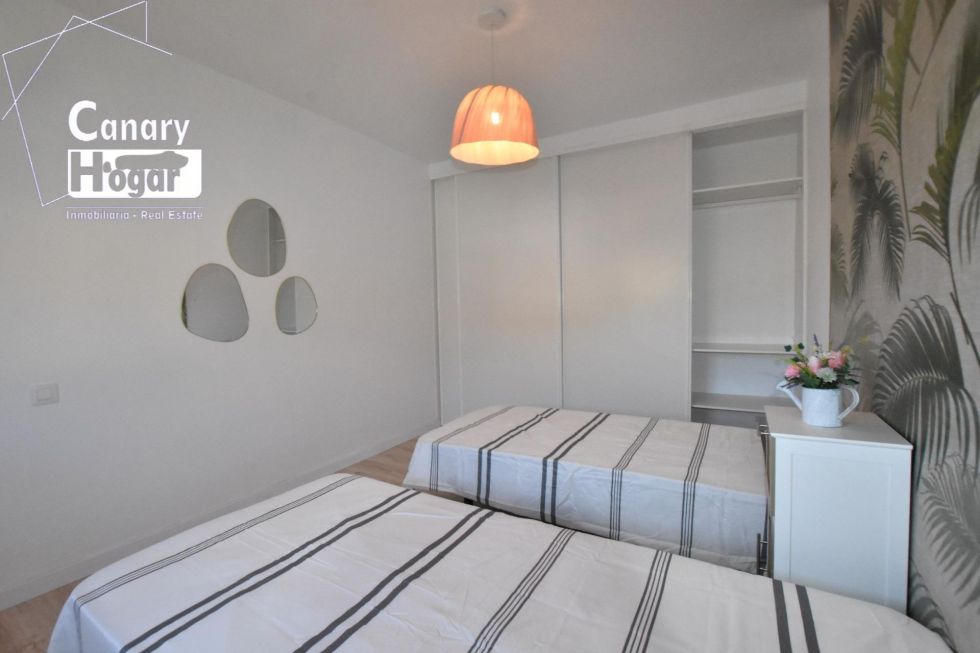 Apartment for sale in  Vega de las Mercedes, Spain - 057721