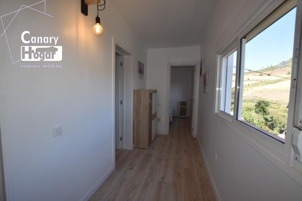 Apartment for sale in  Vega de las Mercedes, Spain - 057721