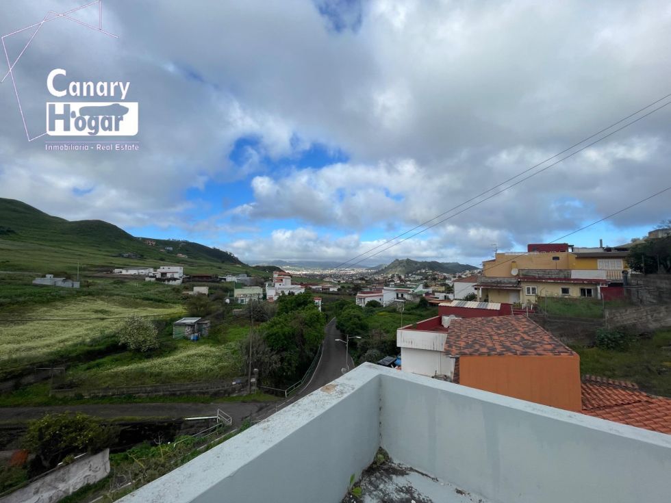 Apartment for sale in  Vega de las Mercedes, Spain - 057721