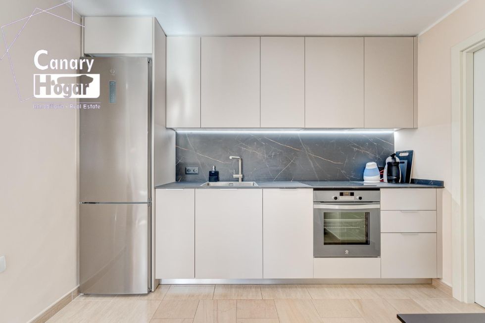 Apartment for sale in  Oasis del Sur, Spain - 057871