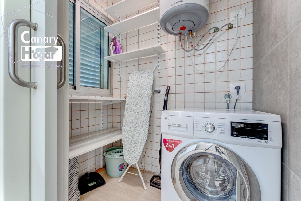 Apartment for sale in  Oasis del Sur, Spain - 057871