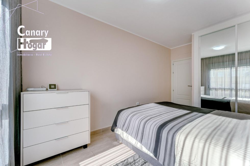 Apartment for sale in  Oasis del Sur, Spain - 057871