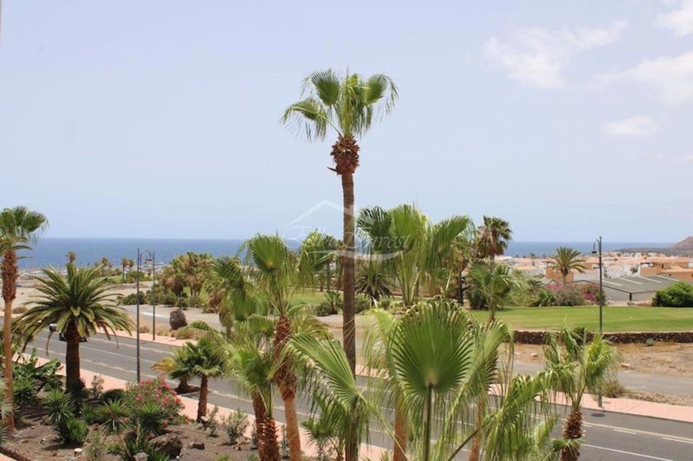 Apartment for sale in  Oasis del Sur, Spain - 5624