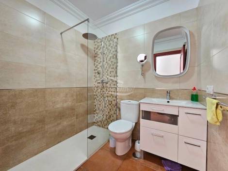 Apartment for sale in  Alcalá, Spain - 5877