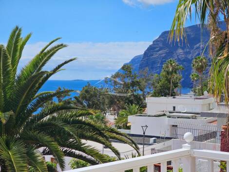 Apartment for sale in  Acantilados de Los Gigantes, Spain - 5976