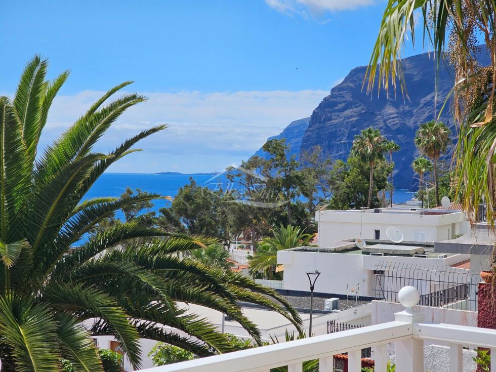 Apartment for sale in  Acantilados de Los Gigantes, Spain - 5976