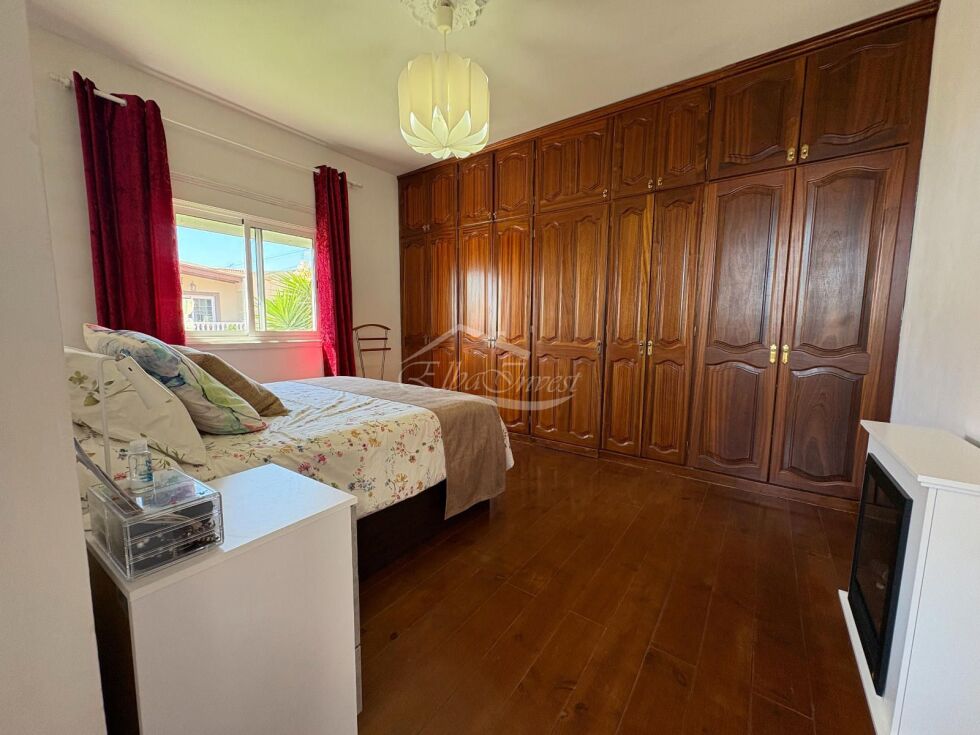 Apartment for sale in  Barrio Los Menores, Spain - 5989