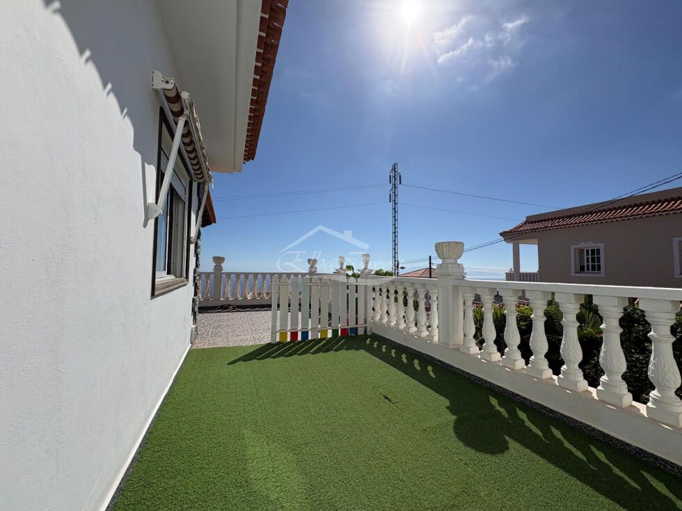 Apartment for sale in  Barrio Los Menores, Spain - 5989
