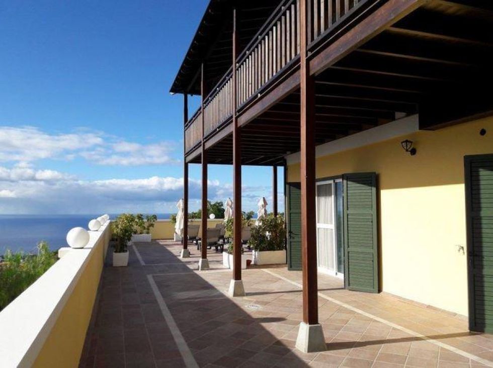 Apartment for sale in  Adeje, Spain - BES174