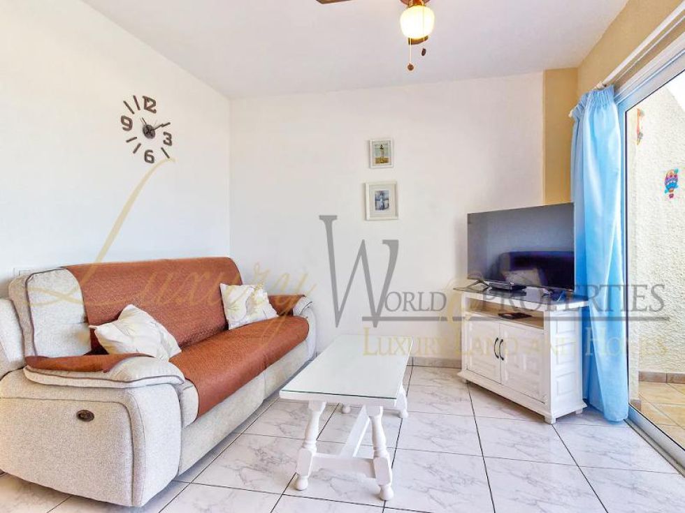 Apartment for sale in  Acantilados de Los Gigantes, Spain - LWP4180C Florida - Los Gigantes