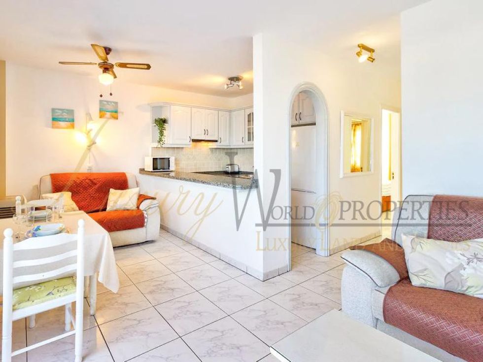 Apartment for sale in  Acantilados de Los Gigantes, Spain - LWP4180C Florida - Los Gigantes
