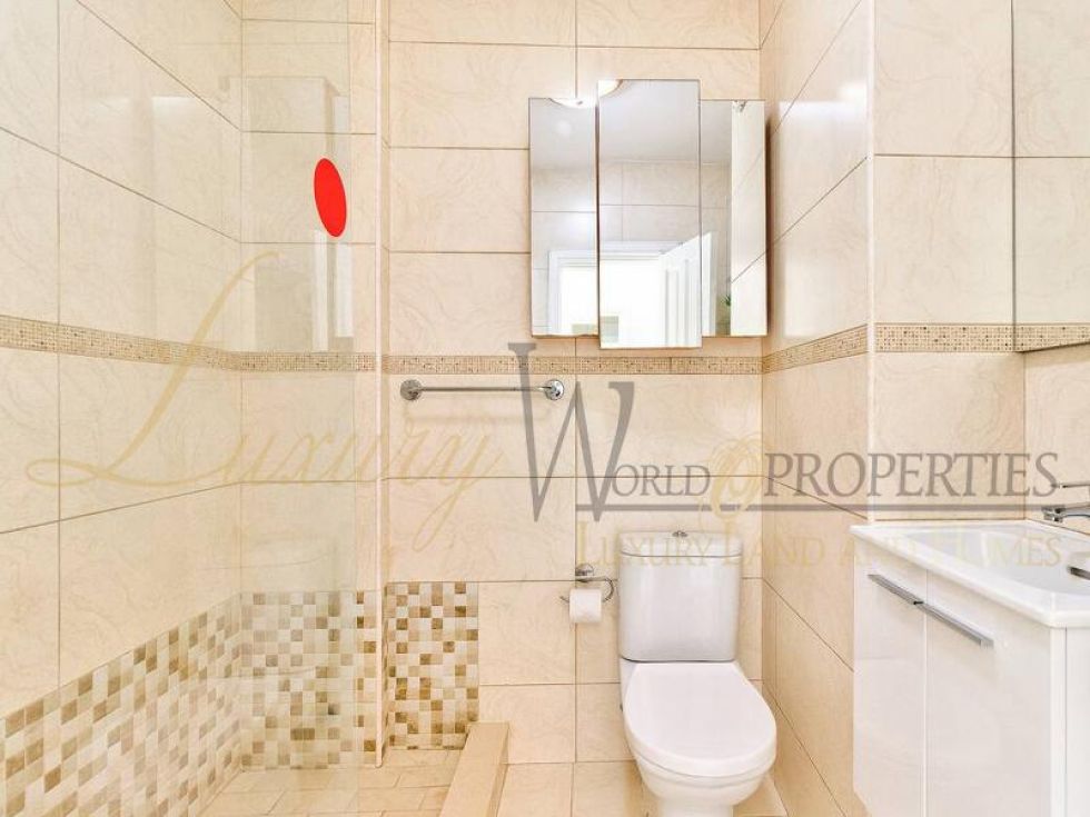 Apartment for sale in  Acantilados de Los Gigantes, Spain - LWP4180C Florida - Los Gigantes