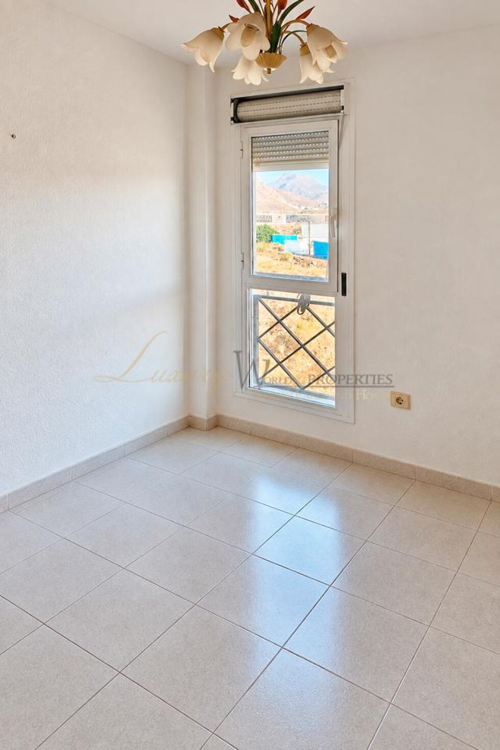 Apartment for sale in  Cho, Spain - LWP7142 Tigaiga 3 - Parque de la Reina