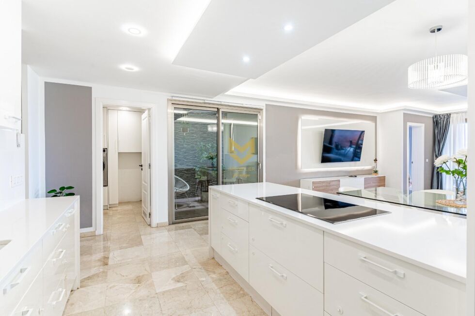 Apartment for sale in  Palm-Mar, Spain - P00101