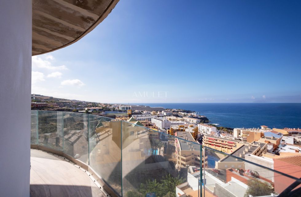 Apartment for sale in  Acantilados de Los Gigantes, Spain - P2058