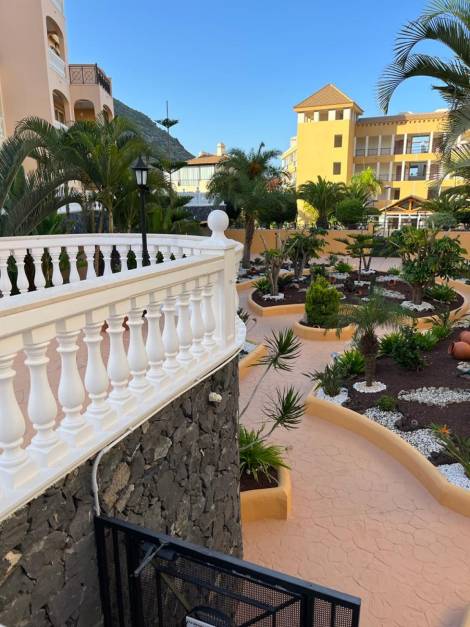 Apartment for sale in  Parque Tropical, Los Cristianos, Spain - TR-2862