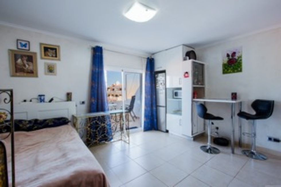 Apartment for sale in  Colina Blanca, San Eugenio Alto, Spain