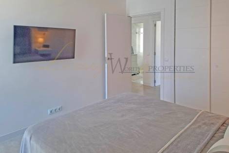 Apartment for sale in  Tenerife, Spain - LWP5015 Colon 1-Playa de las Americas