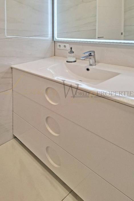 Apartment for sale in  Tenerife, Spain - LWP5015 Colon 1-Playa de las Americas