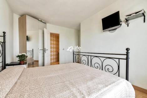 Apartment for sale in  Torviscas Bajo, Spain - MT-2105241