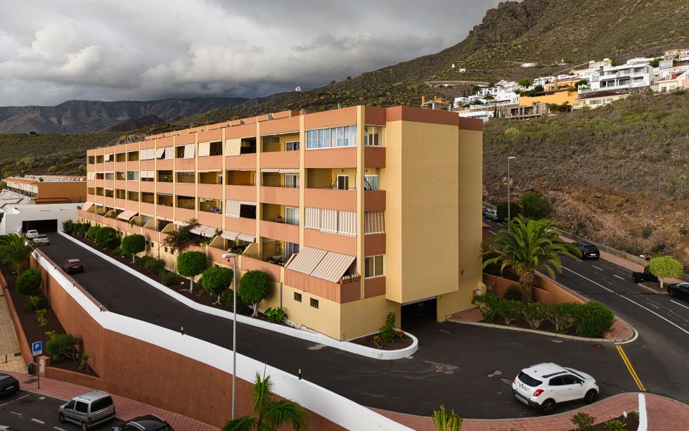 Apartment for sale in  Urbanización Roque del Conde, Costa Adeje, Spain - TR-2869