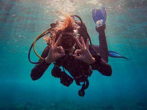 Diving Atlantis: Introductory Scuba Dives and Immersion