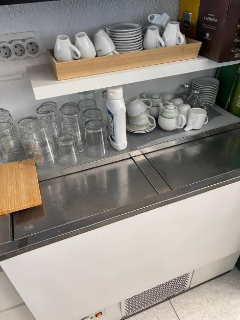 Bar/restaurant for sale in  Arona, Spain - TR-2976