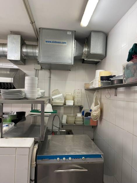 Bar/restaurant for sale in  Arona, Spain - TR-2976