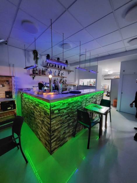 Bar/restaurant for rent in  Costa Adeje, Spain - TR-2806