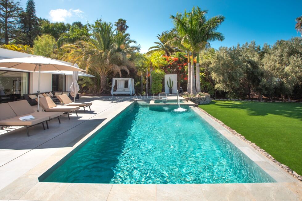 Bungalow for sale in  Adeje, Spain - P2539