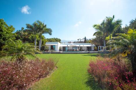 Bungalow for sale in  Adeje, Spain - P2539