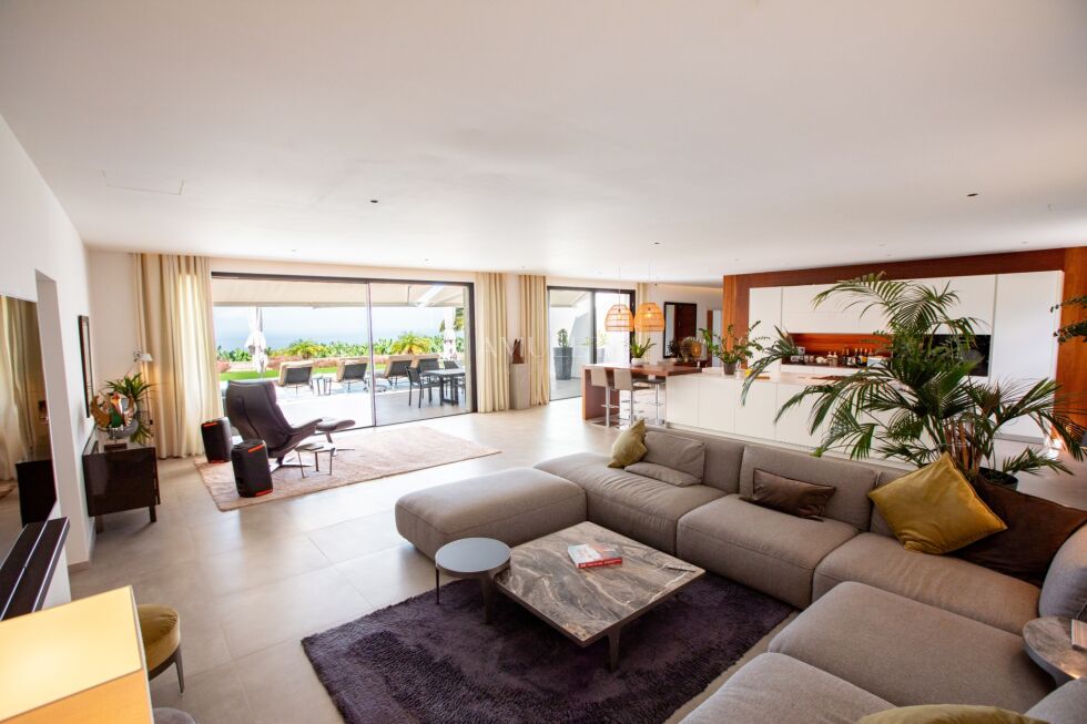 Bungalow for sale in  Adeje, Spain - P2539