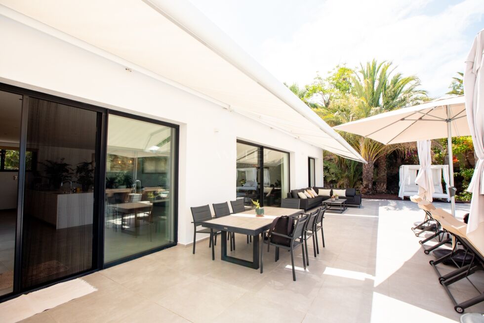 Bungalow for sale in  Adeje, Spain - P2539