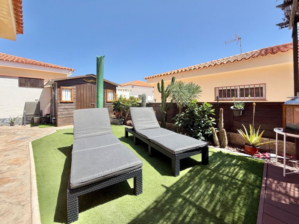 Bungalow for sale in  Callao Salvaje, Spain - P00092
