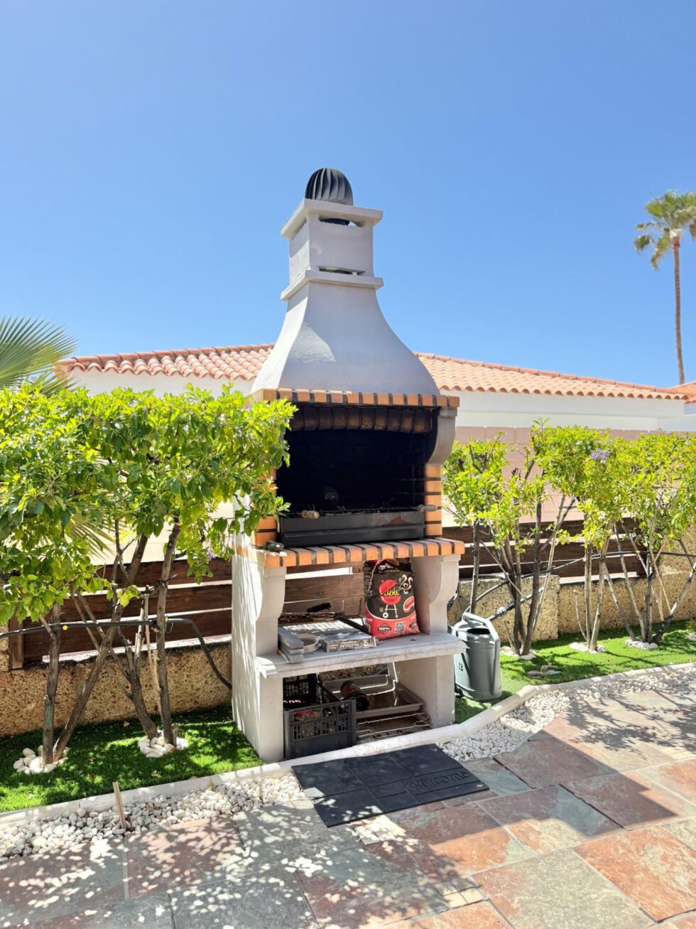 Bungalow for sale in  Callao Salvaje, Spain - P00092