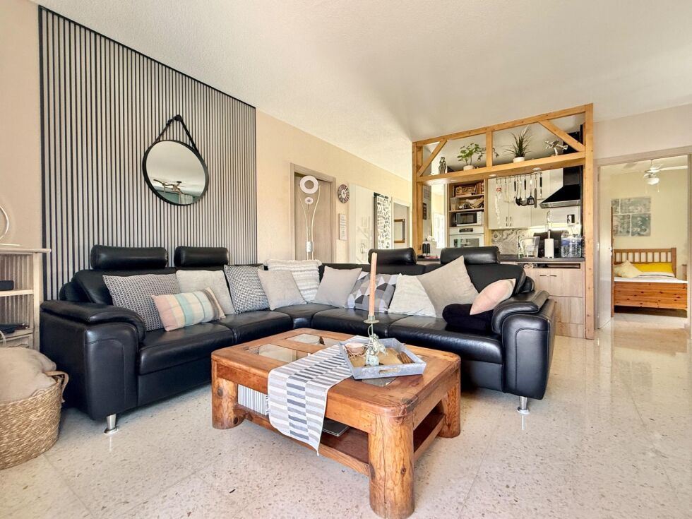 Bungalow for sale in  Callao Salvaje, Spain - P00092