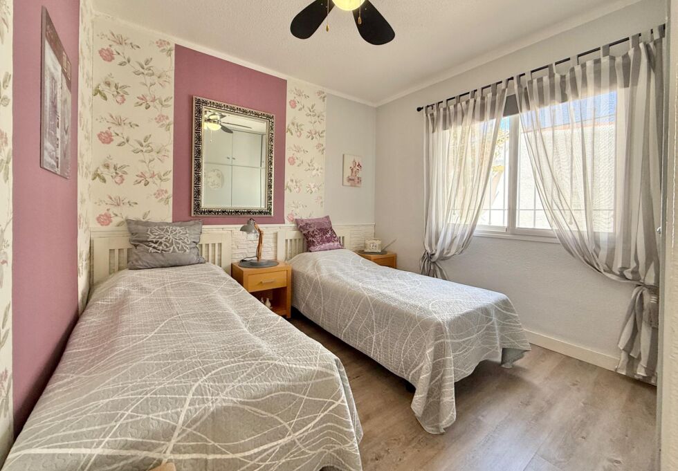 Bungalow for sale in  Callao Salvaje, Spain - P00092