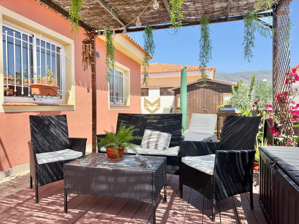 Bungalow for sale in  Callao Salvaje, Spain - P00092