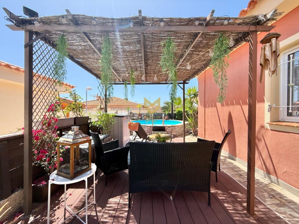 Bungalow for sale in  Callao Salvaje, Spain - P00092