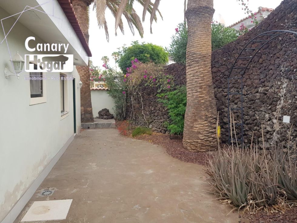 Bungalow for sale in  Costa Adeje, Spain - 055561