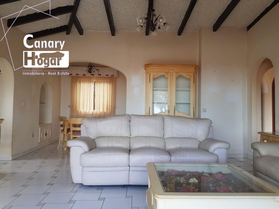 Bungalow for sale in  Costa Adeje, Spain - 055561