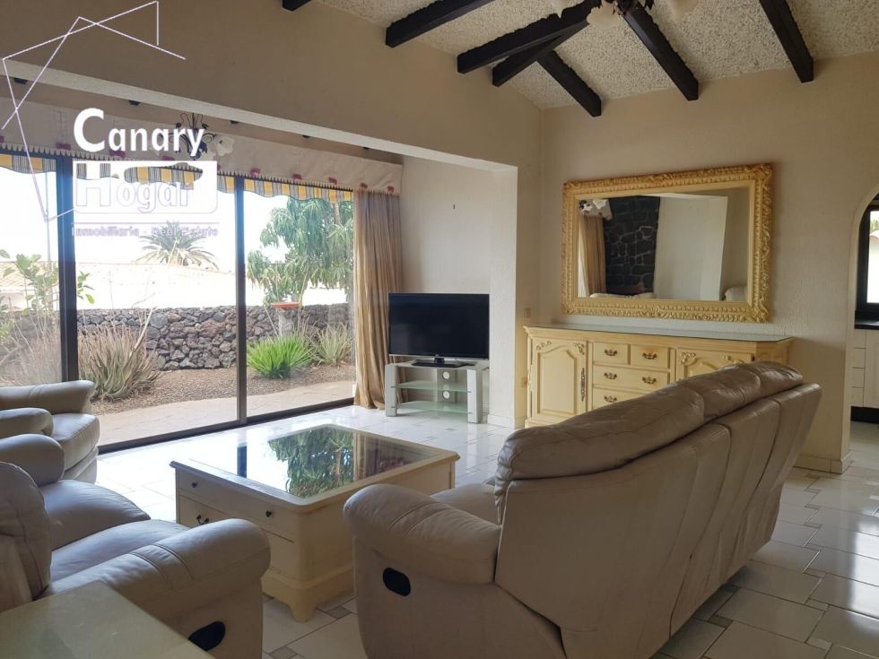 Bungalow for sale in  Costa Adeje, Spain - 055561