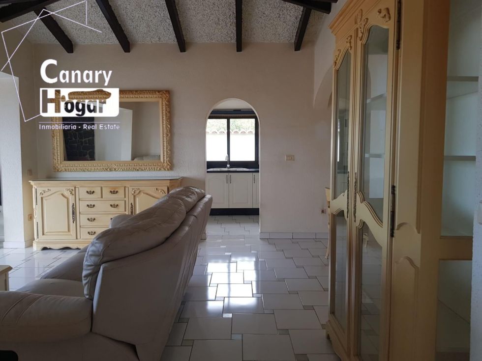 Bungalow for sale in  Costa Adeje, Spain - 055561