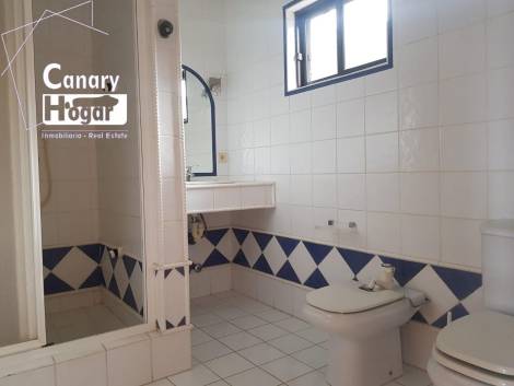 Bungalow for sale in  Costa Adeje, Spain - 055561