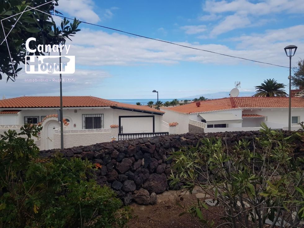 Bungalow for sale in  Costa Adeje, Spain - 055561