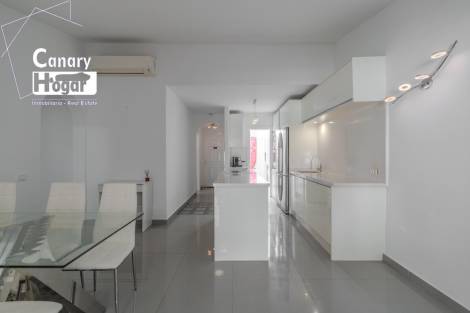 Bungalow for sale in  Costa Adeje, Spain - 056381