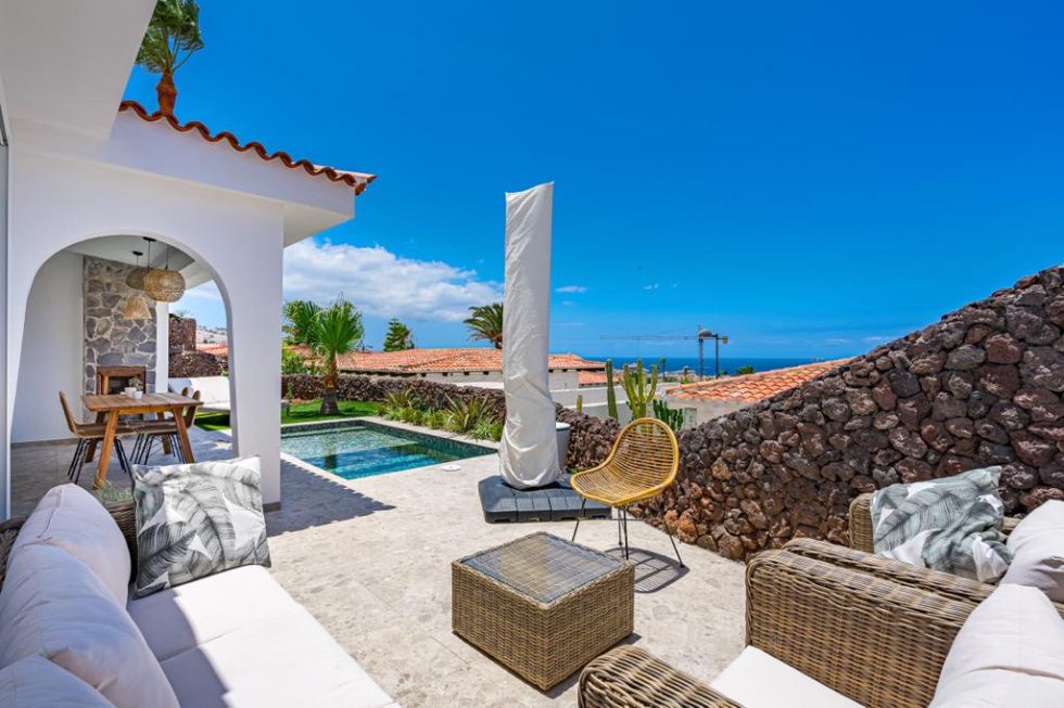 Bungalow for sale in  Miraverde, Costa Adeje, Spain - TRC-2537