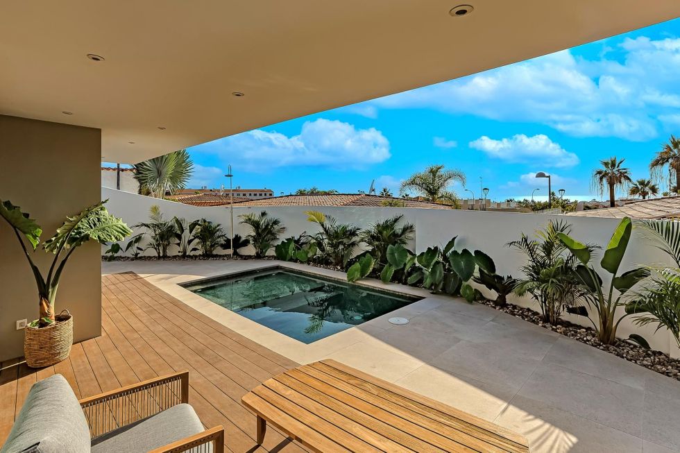 Bungalow for sale in  Costa Adeje, Spain - TR-2853