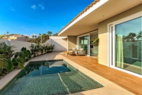 Bungalow for sale in  Costa Adeje, Spain - TR-2853