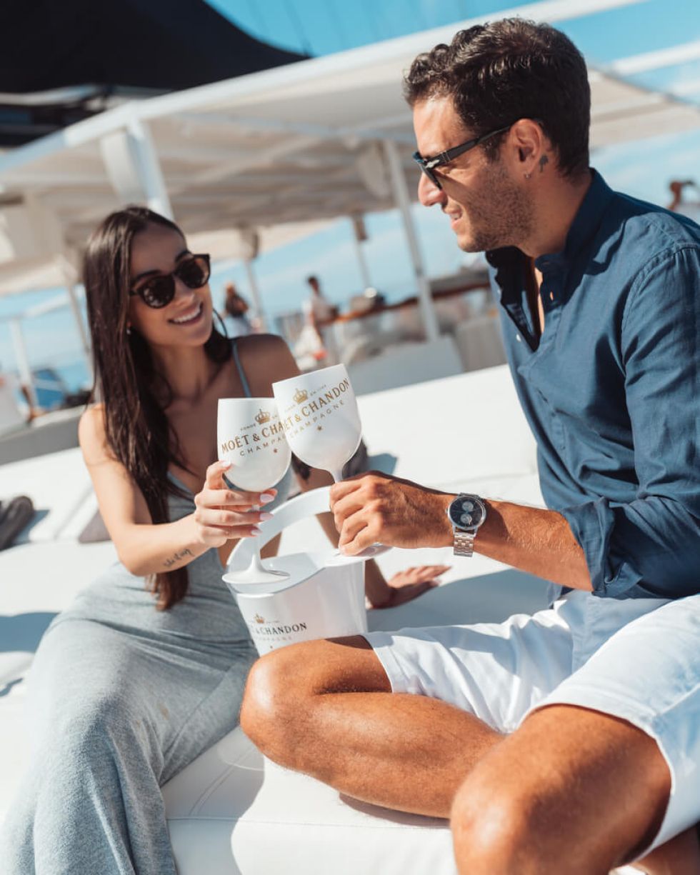 Luxury Catamaran Cruise with Brunch and Unlimited Drinks